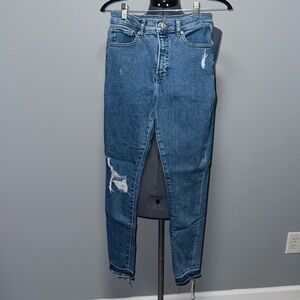 **LIKE NEW** EXPRESS SKINNY JEANS